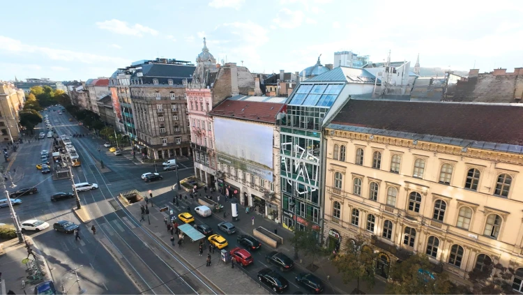 Megnyílt Magyarország első csapatháza, a KLUSTER!_0