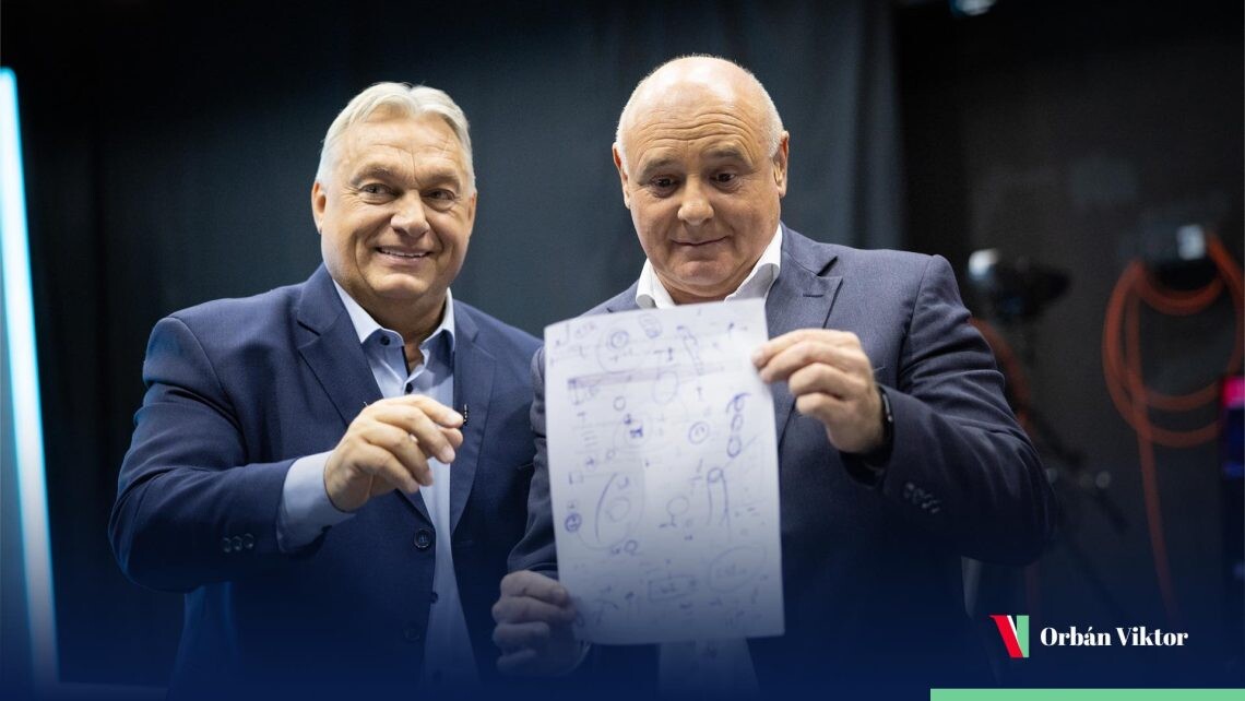 Az ATV Orbán-interjúja alatt a miniszterelnök telefirkált egy lapot, amiért...