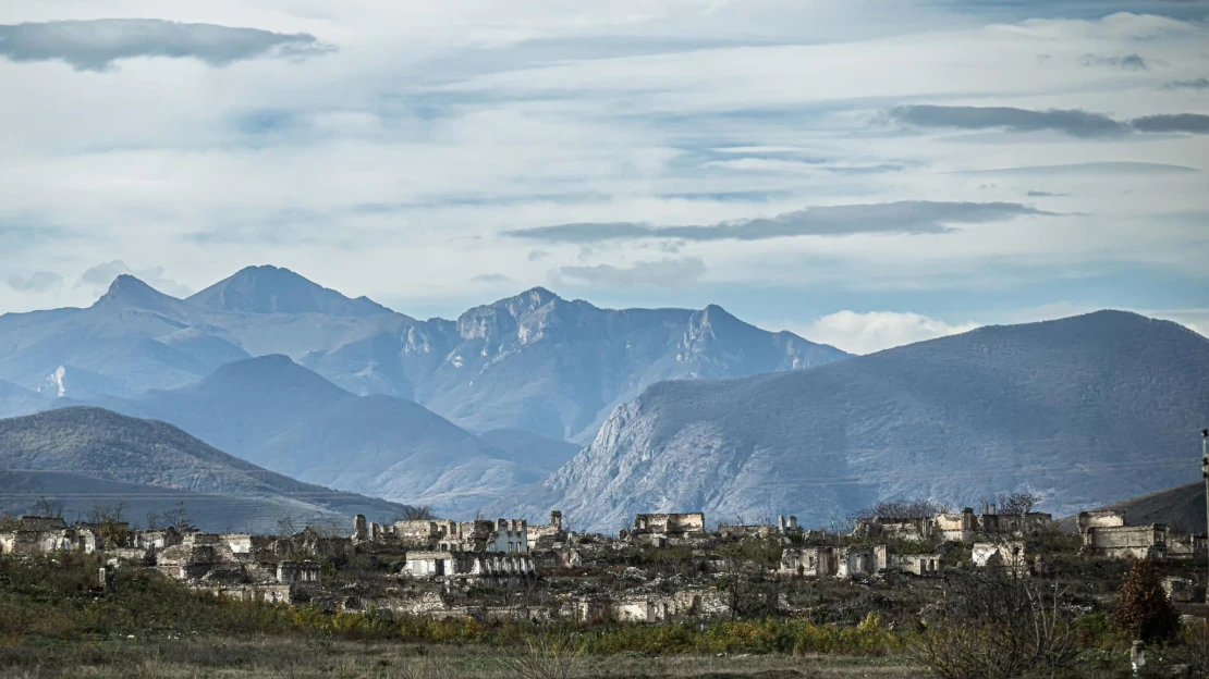 Tízmilliárdok mennek Magyarországról egy távoli azeri szellemfaluba