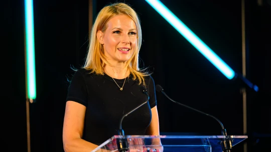 Luxus tetőtől talpig: el sem hinnéd, mennyibe került Várkonyi Andrea premier-szettje