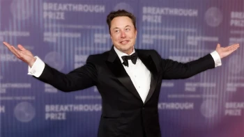 Elon Musk lett az első ember a világon, akinek vagyona átlépte a 600 milliárd dollárt