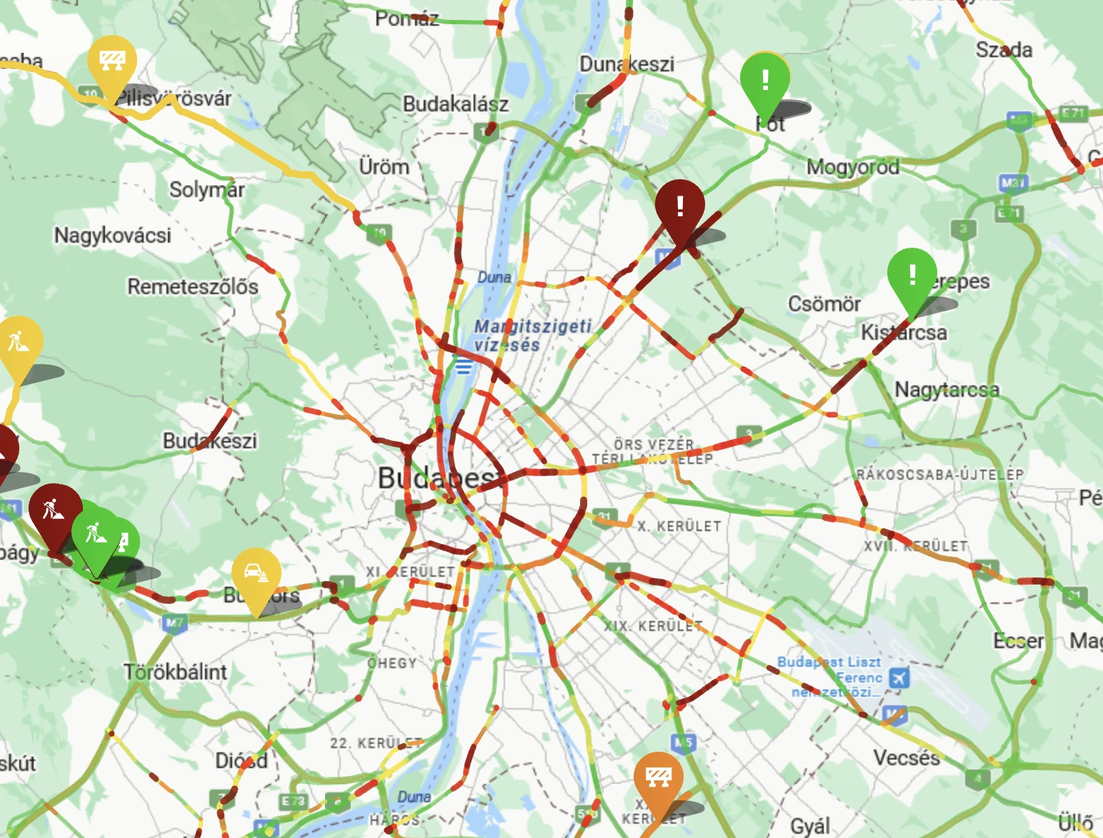 Váratlanul nagy és látványos demonstrációvá nőtt a fuvarozók tiltakozása. Mi történik?