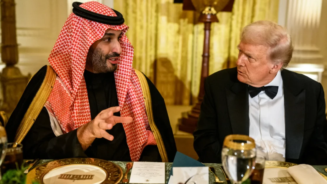 Botladozik a magyar GDP négyszeresét kezelő óriás – vége az eszement költekezésnek?