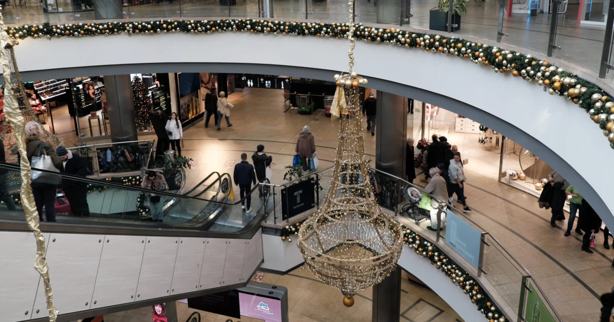 Mennyből a filléres angyal: a 340 milliárdos ünnepi költés minden tizedik forintja a kínai ajándékverzumban landolhat