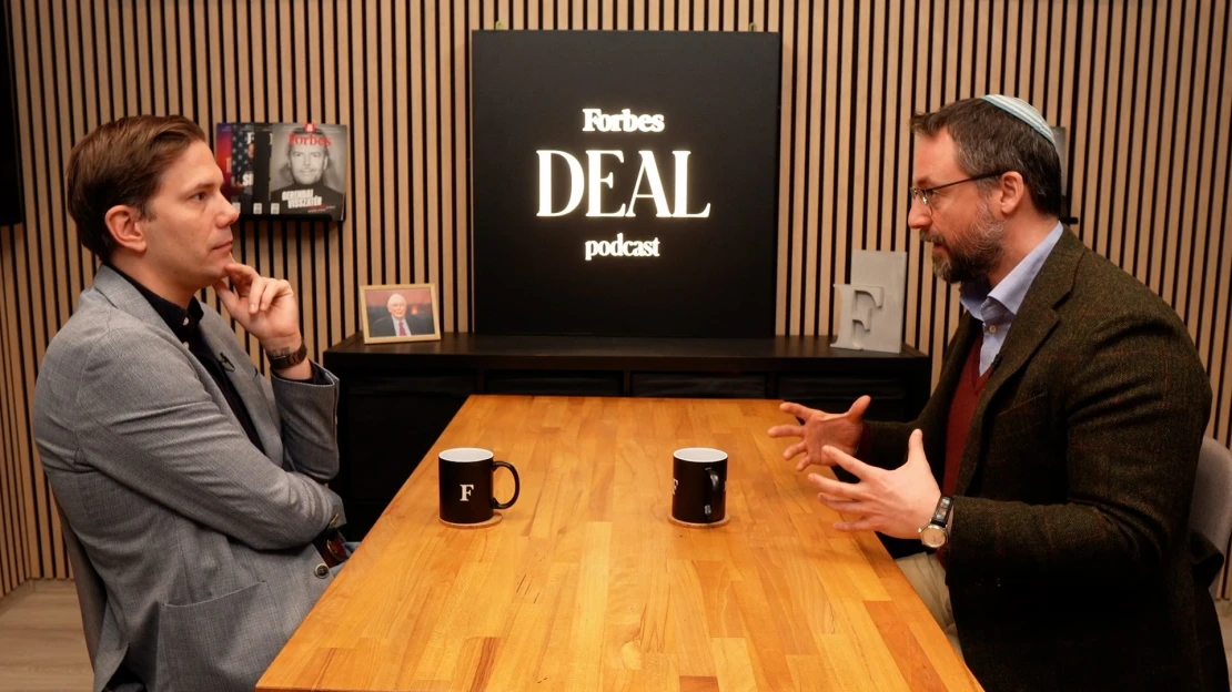 Zeitler Ádám: Más sportkocsit vesz életközepi válságban, én rabbinak tanulok