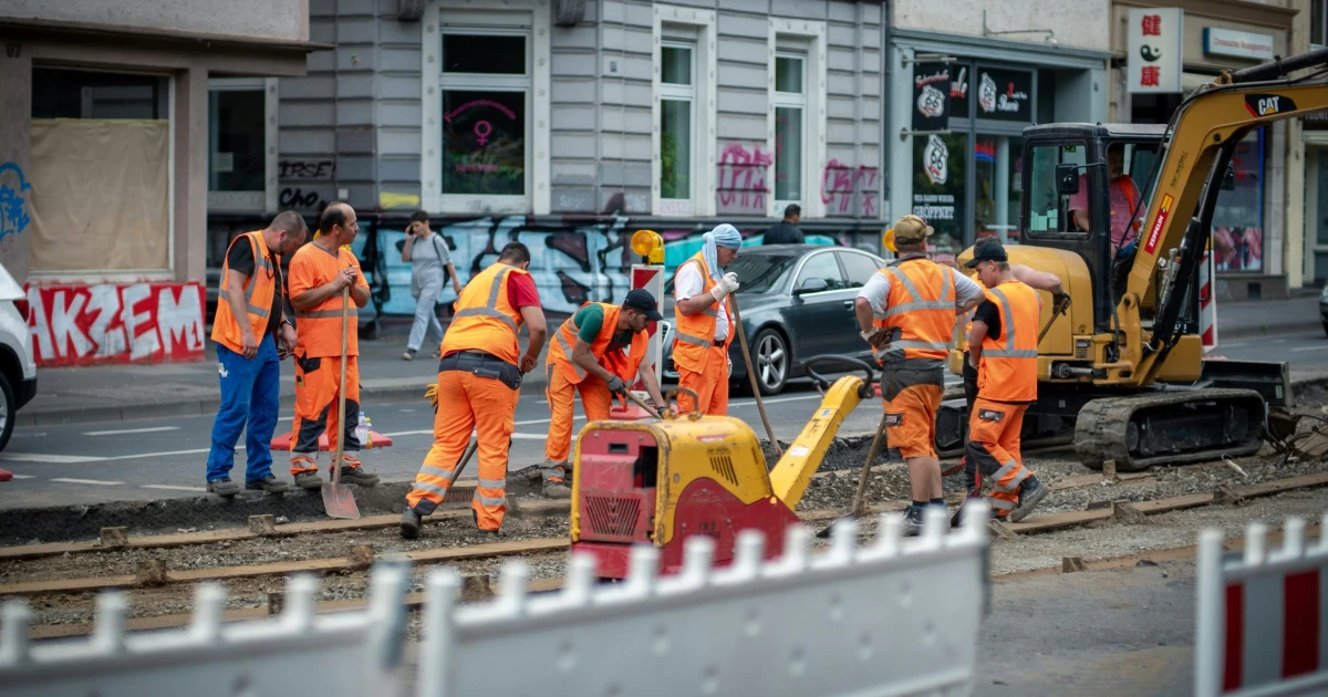 Aggasztó számok jöttek, egyre többen csúsznak meg munkáshitelük törlesztésével