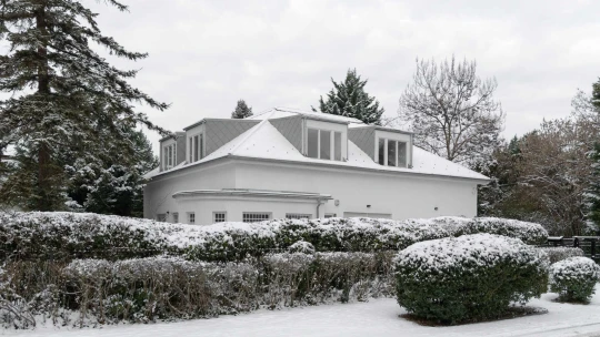 Példátlan összefogással épült Esterházy Péter egykori otthonából irodalmi központ