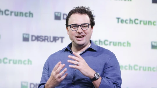 „Ez őrültség, mintha atomfegyvereket adnánk el Észak-Koreának!” A befolyásos AI-vezér nemcsak Trumpnak, hanem üzleti partnerüknek, a világ legértékesebb cégének is nekiment