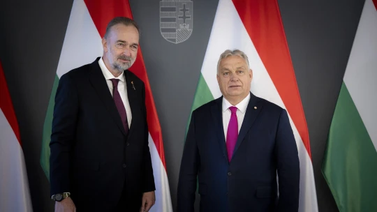 „Moszkva ötödik hadoszlopa.” Egy Habsburg vette le a keresztvizet Orbán pártcsaládjáról