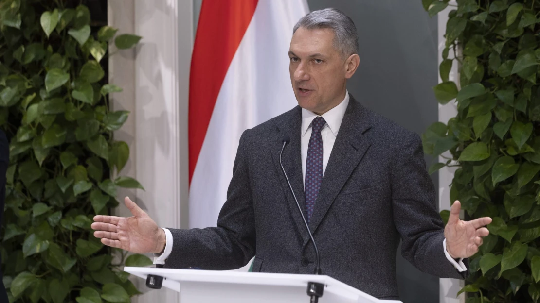 Rejtélyes osztalékfizetés a batidai luxusvadászház cégében: három éve minden Lázár Jánosé