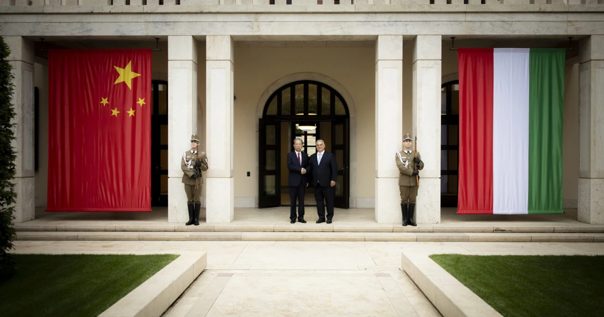 Hírszerzési gyanú Budapesten, csendben eltávolították a fideszes káderképző kínai kutatóját