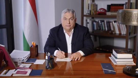 Itt a bejelentés, Orbán újabb stopot hirdetett