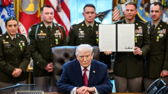 Trump elindult Európába – ezt üzeni Grönlandnak és az uniós vezetőknek