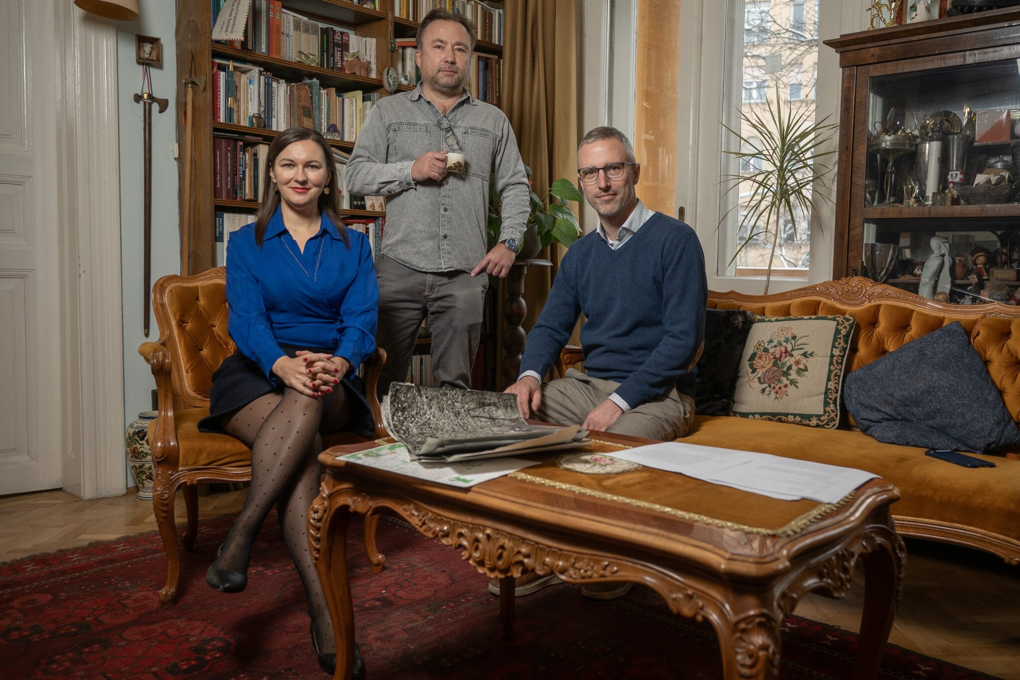 Három hollywoodi film is kijönne belőle. Így élt az első maratont futó magyar nő és a legendás tévés, akiknek a sztorijából lakásszínházi előadás lett