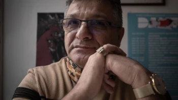 „Sosem kellett hirdetést feladni, hogy gitárost keresek.” A paszabi Ki mit tud?-tól az Arénáig – a Parno Graszt története