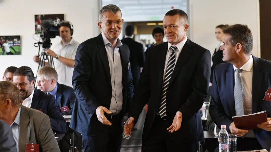 Ceruza, radír, nyomtatási kellék – új céget vett a magyar kaszinómilliárdos