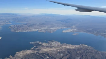 Szinte minden nagy légitársaság csökkenti a járatszámát a kerozin drágulása miatt, de a szakértők szerint ez még csak a kezdet