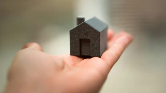 Otthon Start: a bankok egymásra licitálnak, 360 ezer forint ütheti az igénylők markát