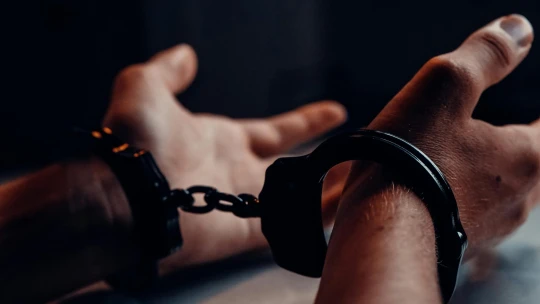 Meghosszabbíthatják a Szőlő utcai intézet volt igazgatójának letartóztatását