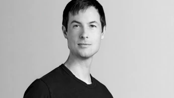 A betegség elvette az apját, Steve Jobs fia most legyőzné a rákot. Van rá 463 millió dollárja, de többet akar