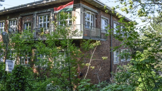 Gyermekvédelem: a kormány tisztában van azzal, hogy százas nagyságrendben nő a kortárs bántalmazások száma