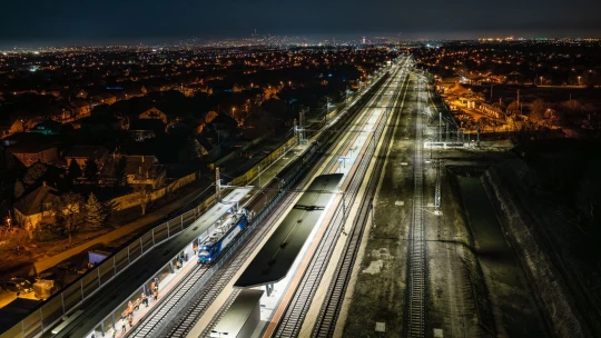 Ez is eljött: elindult a teherforgalom a Budapest-Belgrád vasútvonalon