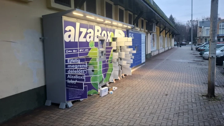 Mi történik, ha kifosztanak egy komplett csomagautomatát, ahogy az most Tiszaújvárosban is megtörtént?
