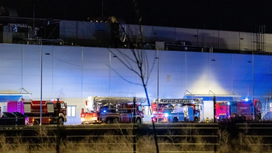 Kiderült, miért mentek tűzoltók és mentők a debreceni akkumulátorfólia-gyárhoz