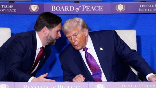 Vámháború: csak idén 14 Mészáros-vagyonnak megfelelő összeget kellett visszatérítenie Trumpéknak