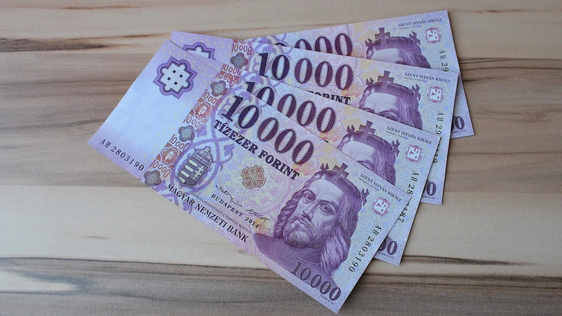 Így reagáltak a fintech cégek a megduplázott ingyenes készpénzfelvételre