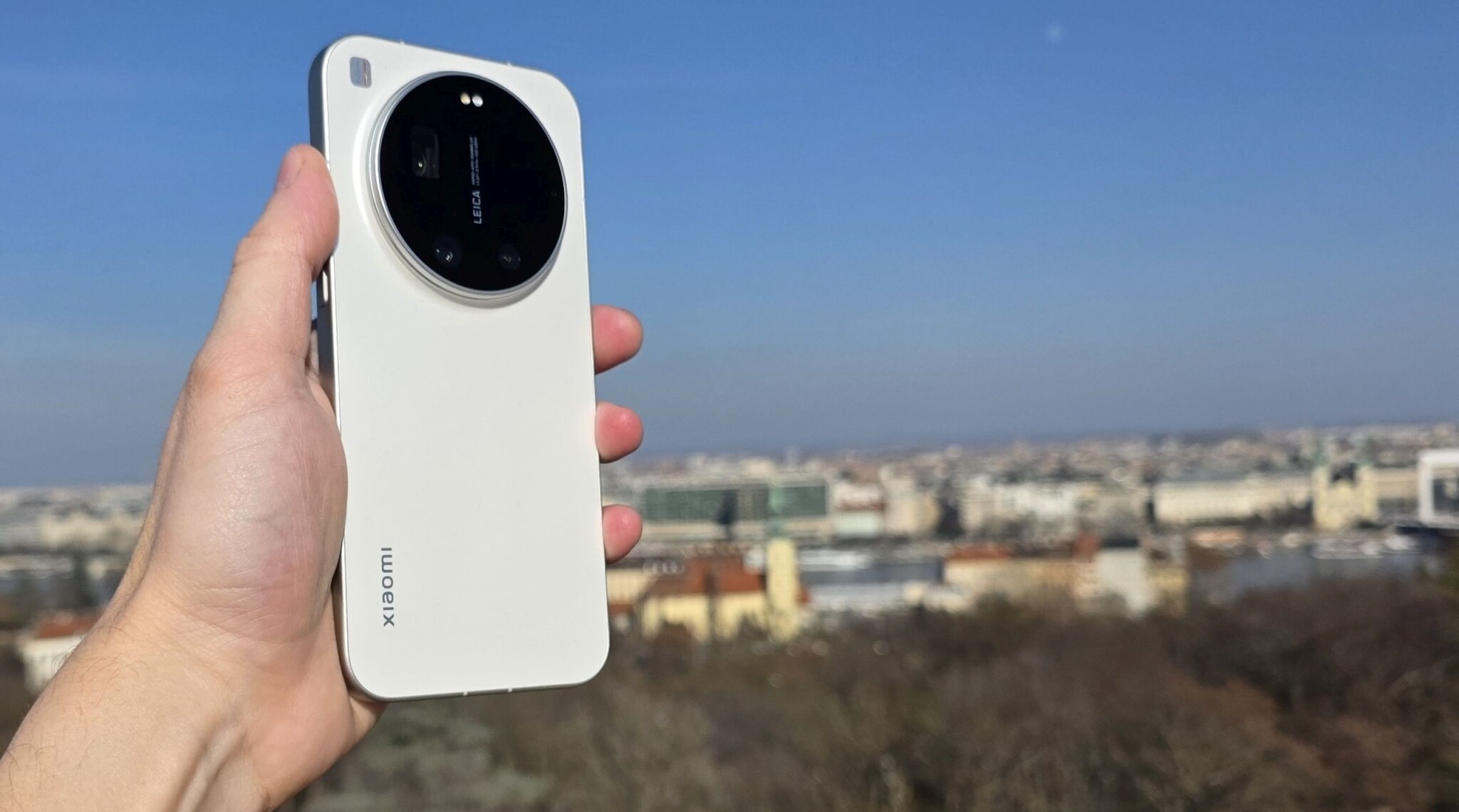 Sokkoló stratégiával hódítaná meg a felső kategóriás telefonok piacát a kínai mobilóriás