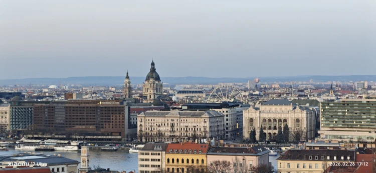 Sokkoló stratégiával hódítaná meg a felső kategóriás telefonok piacát a kínai mobilóriás_3