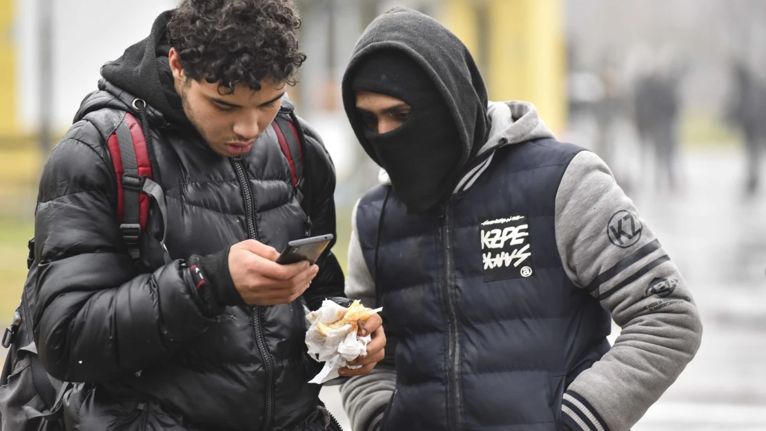 Megnehezítik az ausztrál fiatalok hozzáférését a pornóhoz