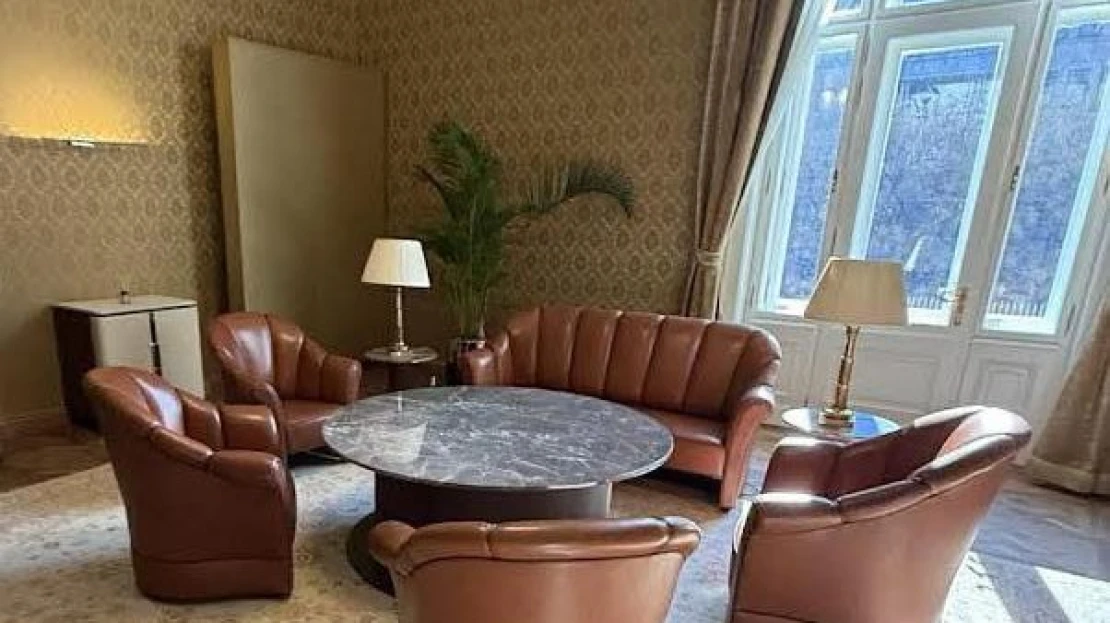 Tippelj, hány hibát találtak az MNB-székház kétszeresére drágult felújítása után