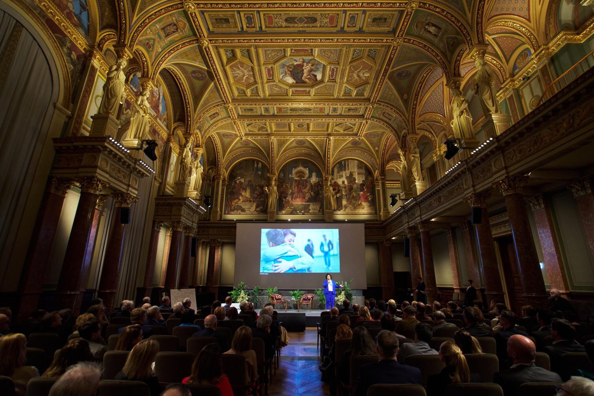 Kik lesznek a 21. század Széchenyijei? – Először készült átfogó riport a magyar filantrópokról