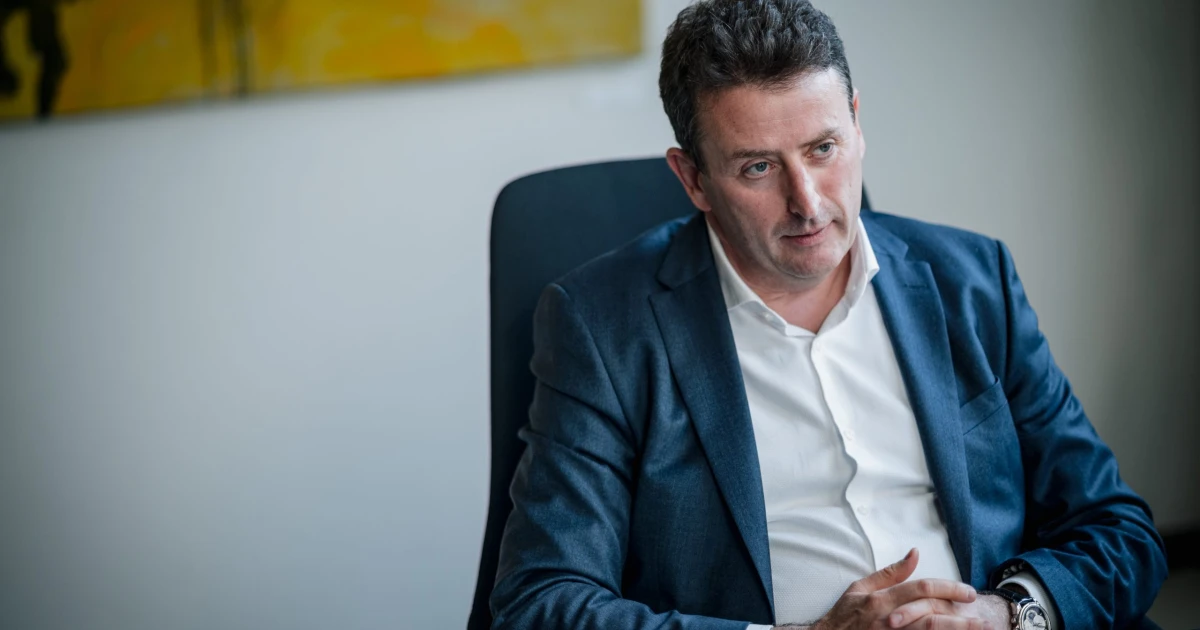 Amit évek óta láttam közeledni, bekövetkezni látszott – az Otthon Centrum eladása belülről