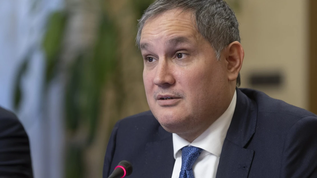 Kötetlen beszélgetésre vert volna el 4 millió forintot Nagy Márton