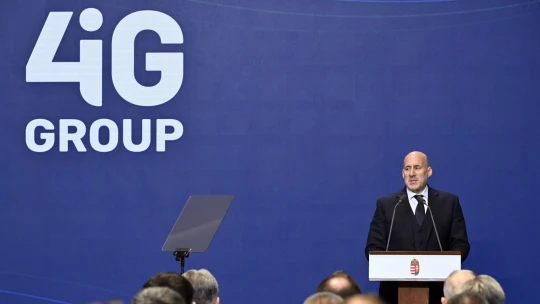 Több tízezer katonai jármű gyártására szerződött a 4iG története egyik legnagyobb megállapodásában, a régió fiatal fegyvergyárosával üzletelnek