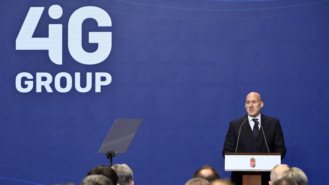 Nem fizet osztalékot a magyar milliárdos cége, veszteséges év után extrém átalakítás jöhet a NER-es óriásnál