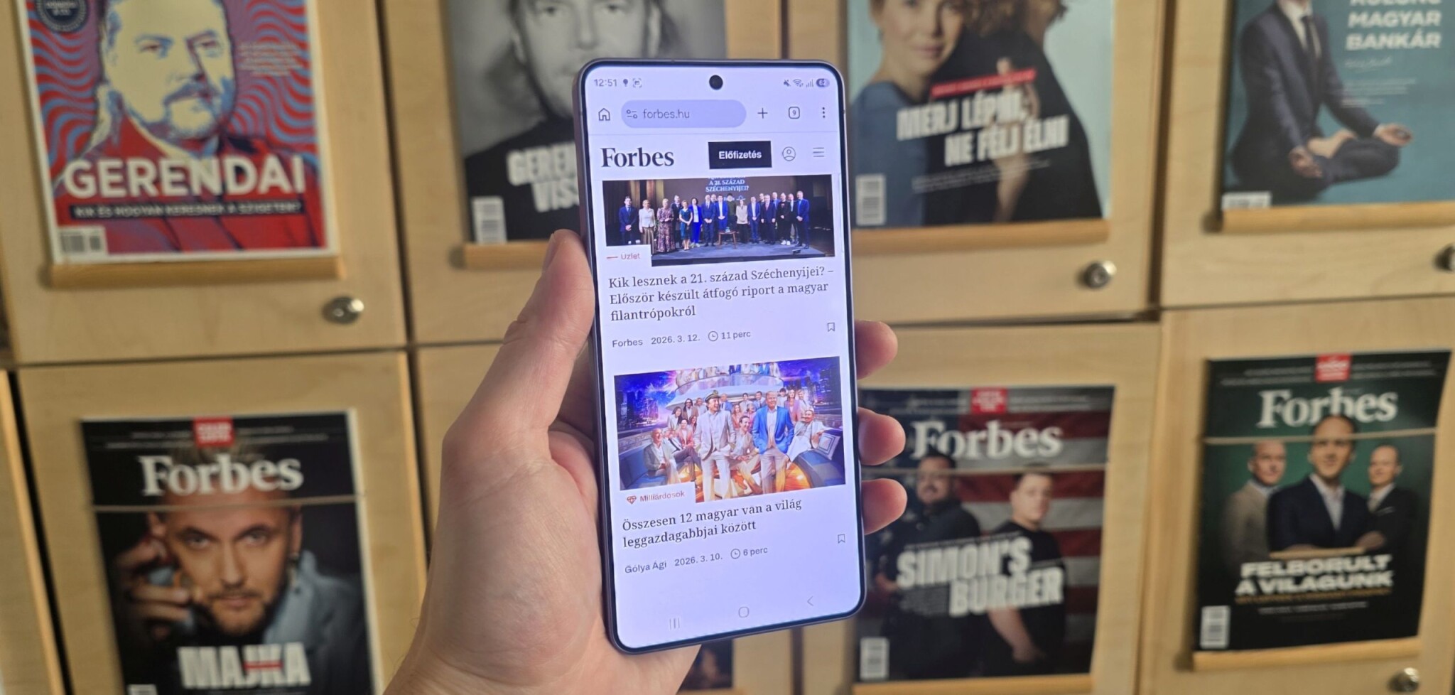 Kezünkben az év legkülönlegesebb telefonja