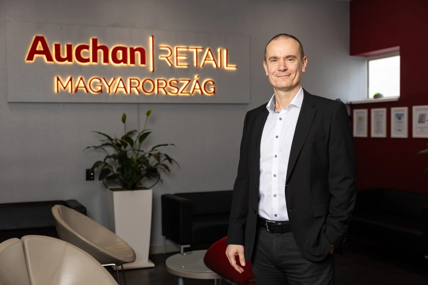 „Minden helyzetben a lehetőséget keresem” – új ügyvezető és stratégia az Auchannál