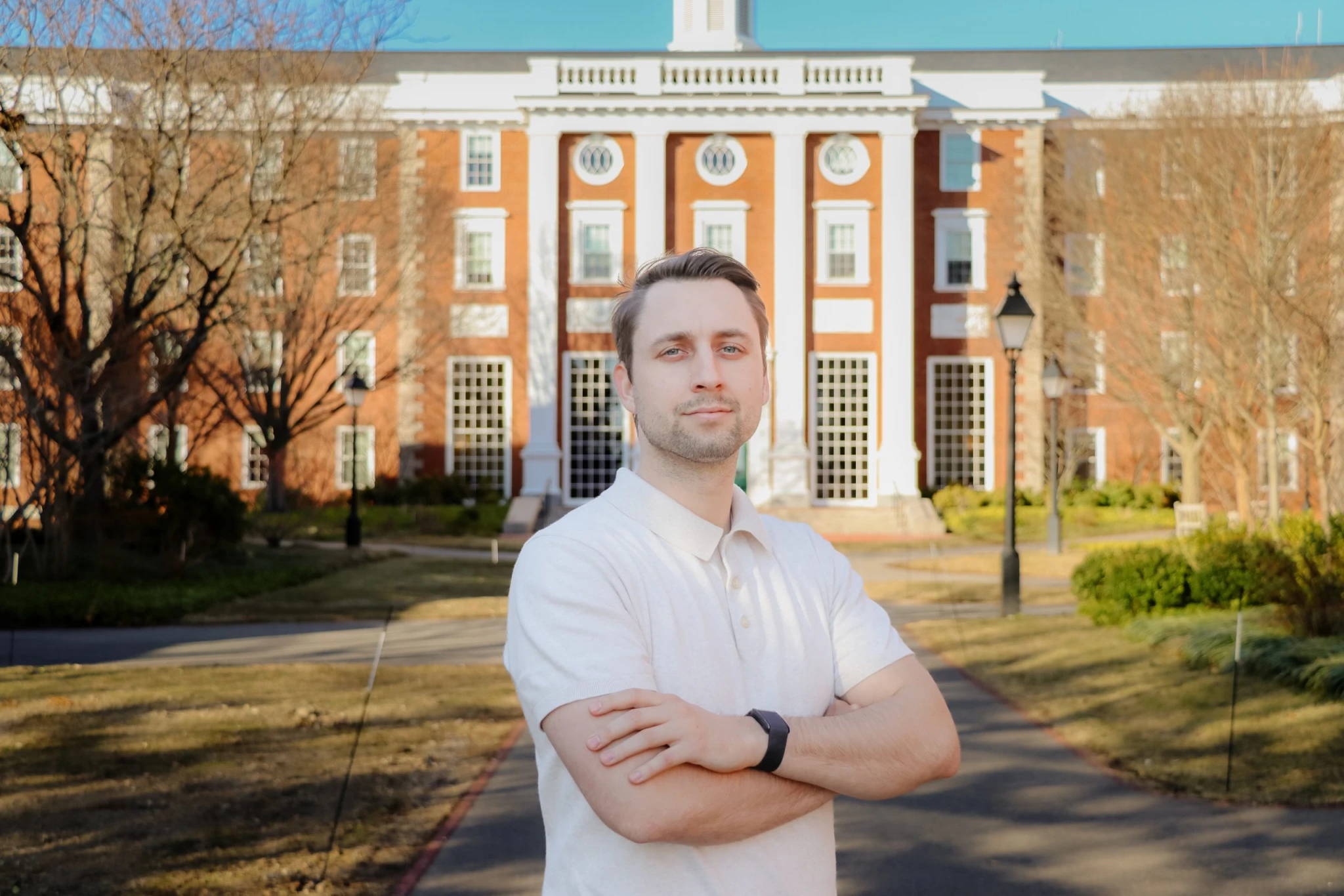 Közel kétmillió dollárt vont be a 26 éves magyar srác cége, hogy a betegekhez időben eljussanak a gyógyszerek. Péterffy Tamásék is beszálltak