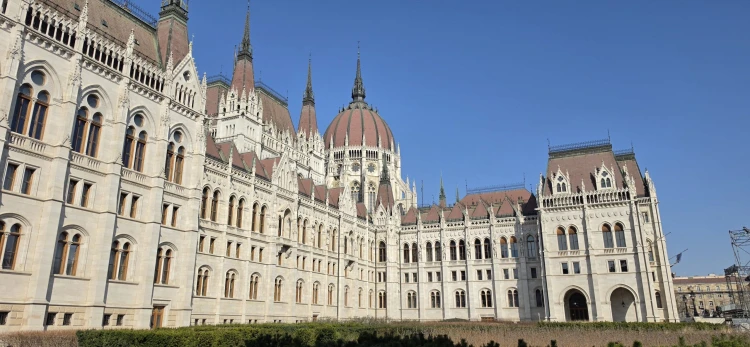 Kezünkben az év legkülönlegesebb telefonja_1