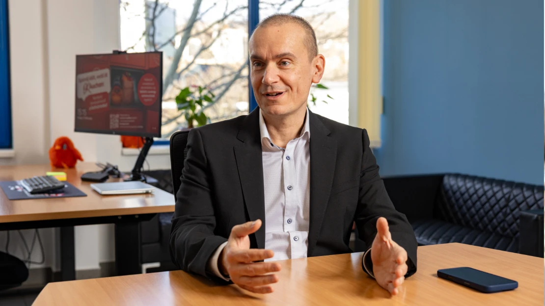 „Minden helyzetben a lehetőséget keresem” – új ügyvezető és stratégia az Auchannál