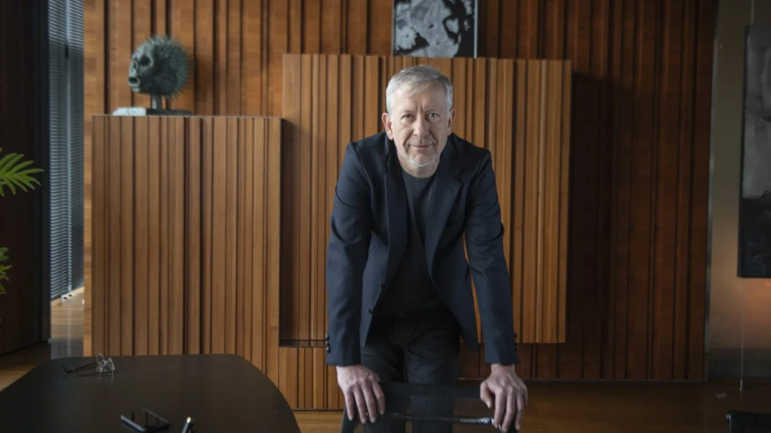 A régió legnagyobb cégbirodalmát vezette, most AI iskolát nyit, ahol a cél a kevesebb képernyőidő