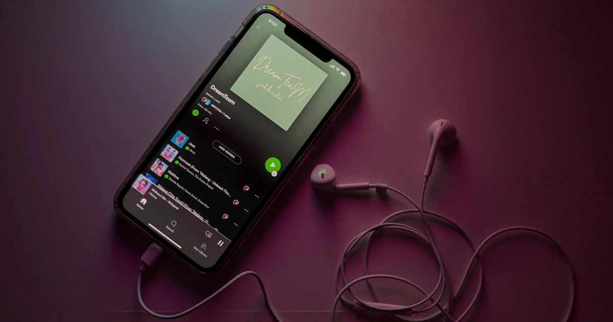 A mesterséges intelligenciára tette zsetonjai nagy részét a Spotify, nemsokára a ChatGPT rakhatja össze a lejátszási listáidat