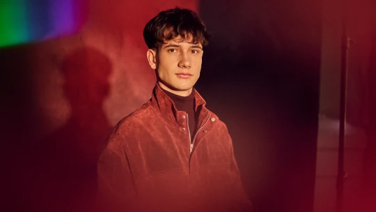 Nyomasztó volt, hogy a számlán hirtelen megjelent két családi ház ára – Forbes-címlapon a húszéves srác, aki forradalmasíthatja a védelmi ipart