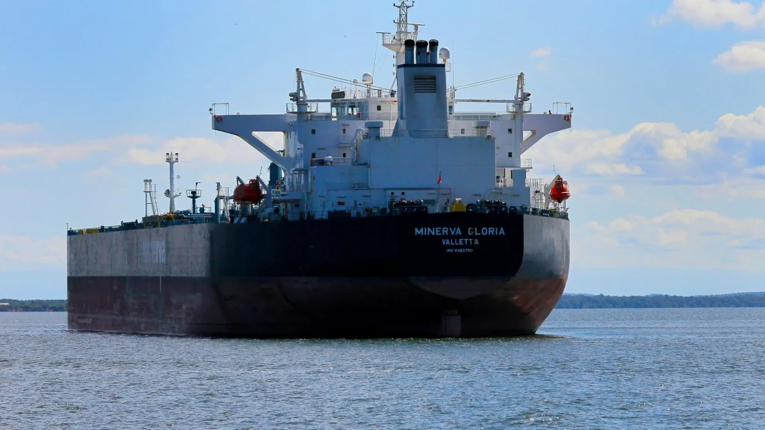 50 millió hordó olaj vagy 616 ezer ember? A számok megmutatják, melyik ér többet Amerikának