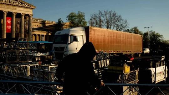 Több mint százezer embert várnak, provokációra nem számítanak, inkább felkészülnek rá. Minden fontos infó a Puzsér-féle Rendszerbontó Nagykoncertről