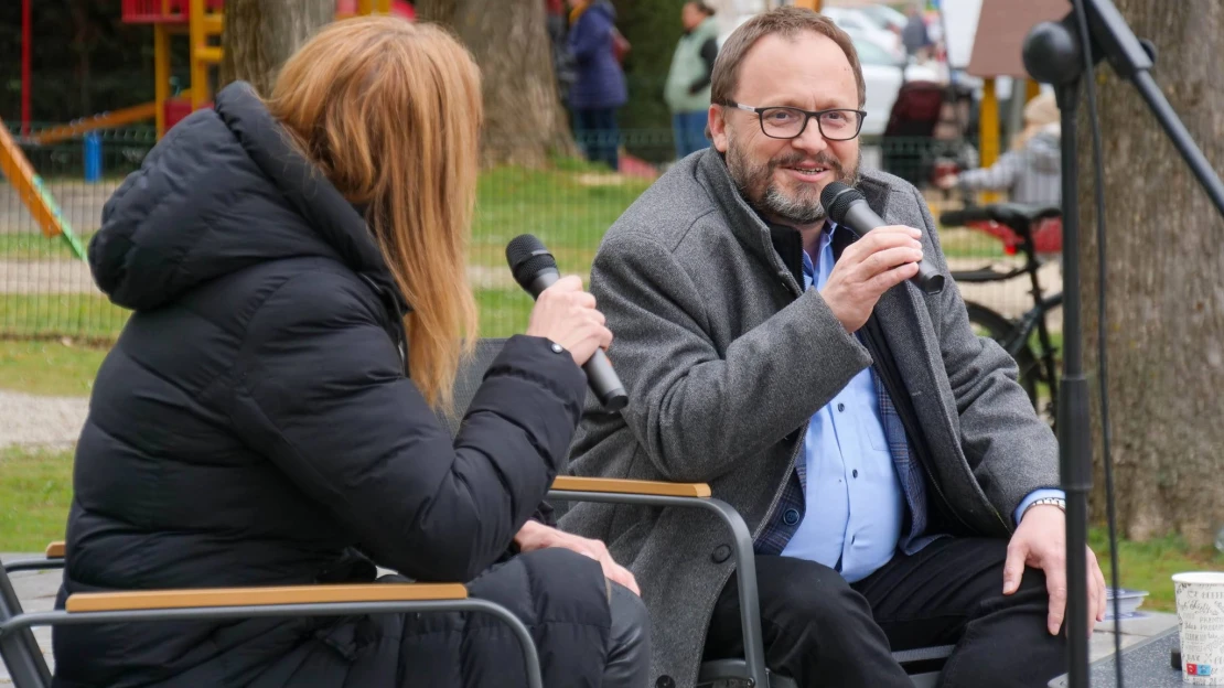 A Tisza-kormány leendő pénzügyminisztere: egyelőre maradnak az árrésstopok, de dolgoznak a kivezetésükön
